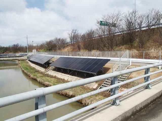 平成25年度 小松堀排水路太陽光発電施設建設工事